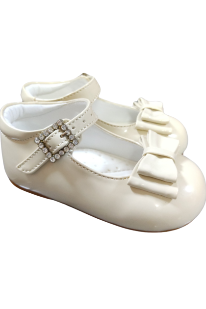 Early Steps Cream Patent Shoes With Bow Feature